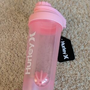 NWT Hurley Shaker Bottle